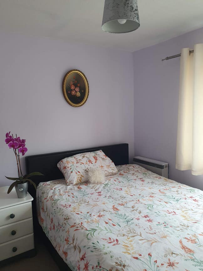 Furnished room, own park space and including bills Main Photo