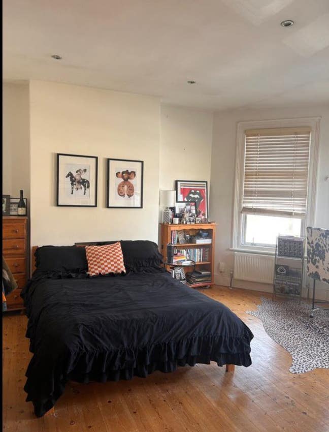 Double room in friendly houseshare  Main Photo