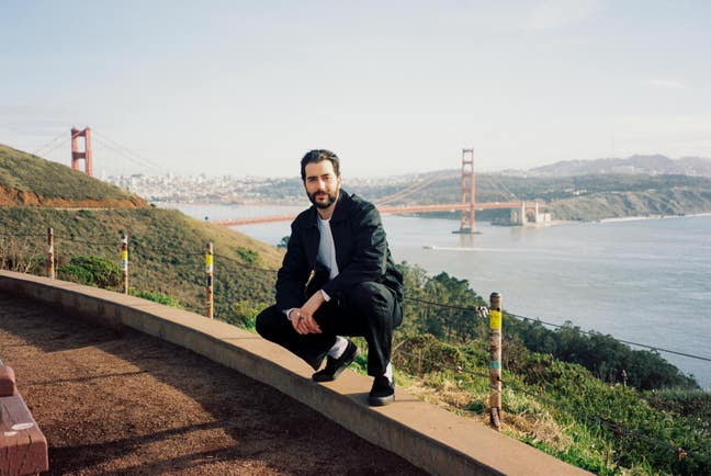 hi I am Fernando ,. I moved to london  a few ... Main Photo