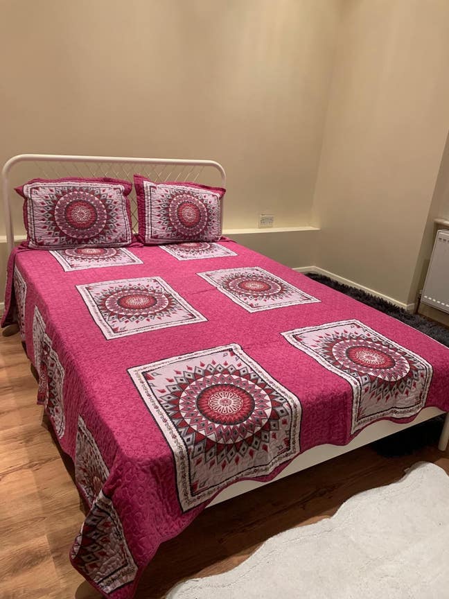 Ensuit Room Main Photo