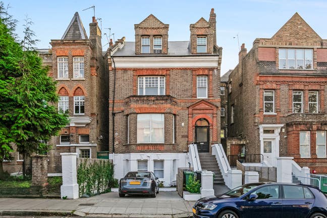 Beautiful split room studio in South Hampstead  Main Photo