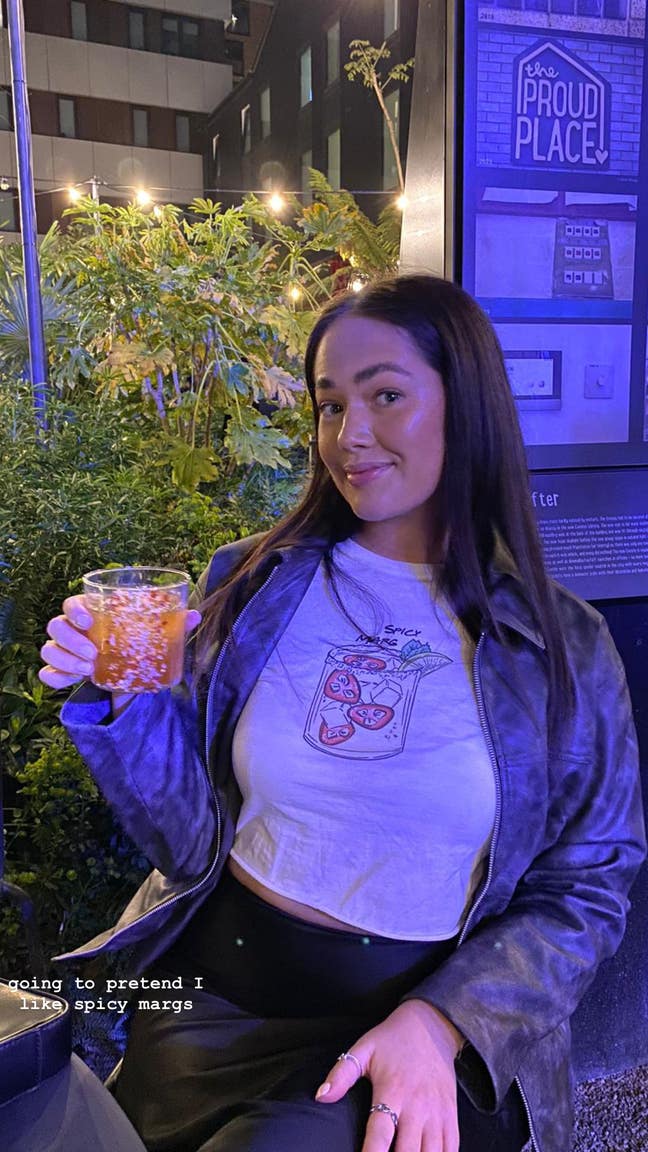 Looking for a flatshare in South West London Main Photo