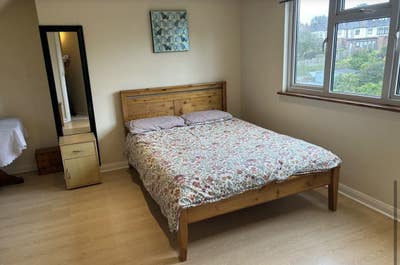 Ensuite Room Main Photo