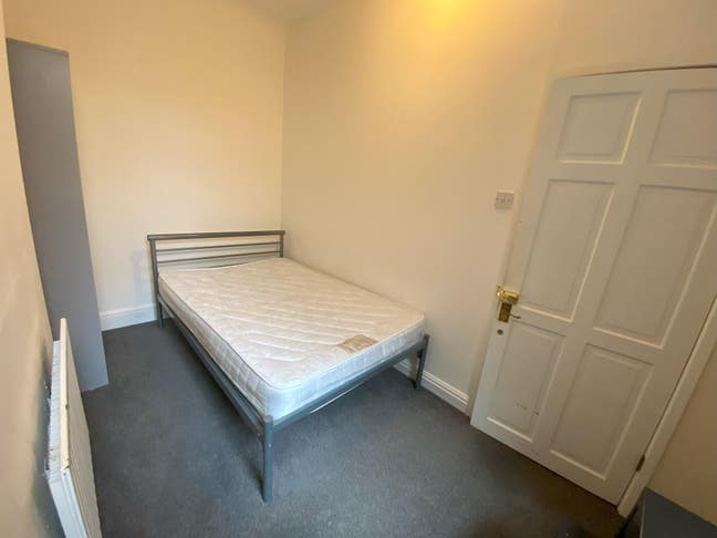 Double rooms in shared  Earlsdon property Main Photo