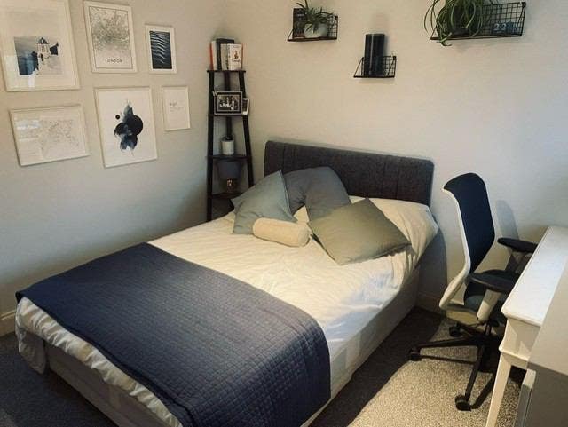 Great Room in 2 Bed Flat - Fantastic Location Main Photo