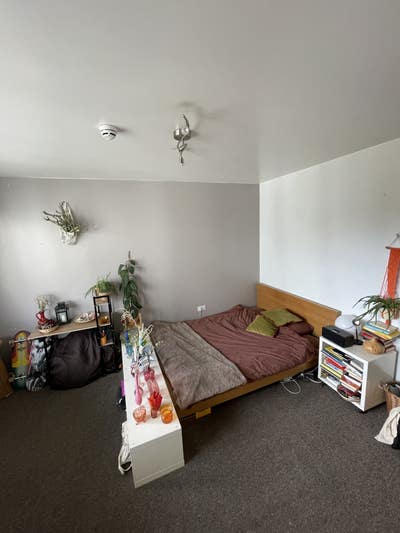 Big Double Bedroom in Modern Apartment Main Photo