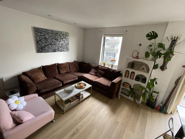 Big Double Bedroom in Modern Apartment Main Photo