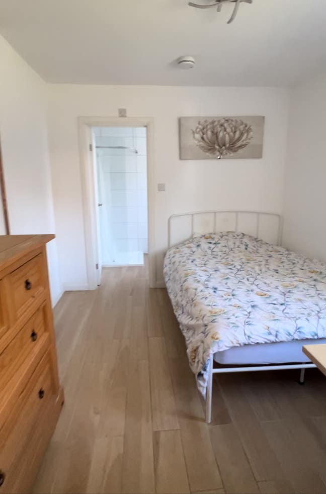 All inclusive Ensuite Double room in Cranfield  Main Photo