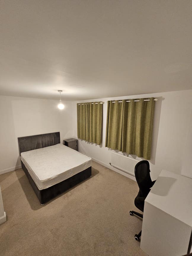 Large bedrooms in Dartford- must see Main Photo