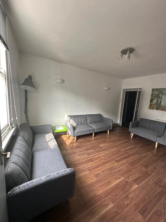 Spacious 8 Bed property!  Main Photo