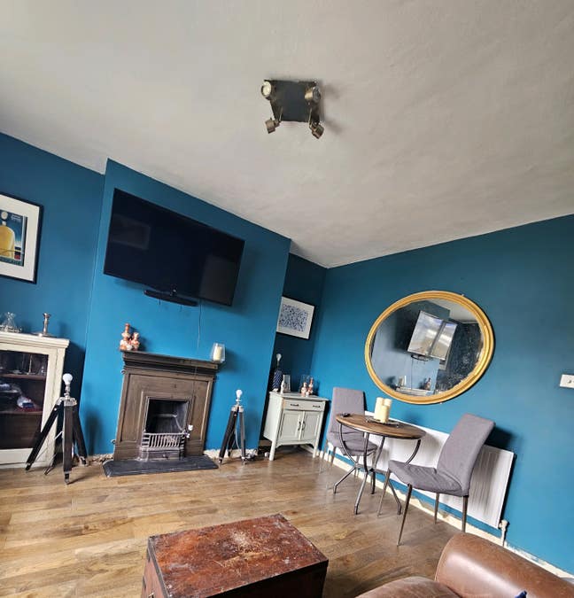 Whole flat for rent £2000 Main Photo