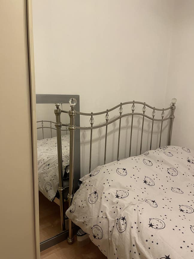 Female required for single room in Cambridge.  Main Photo