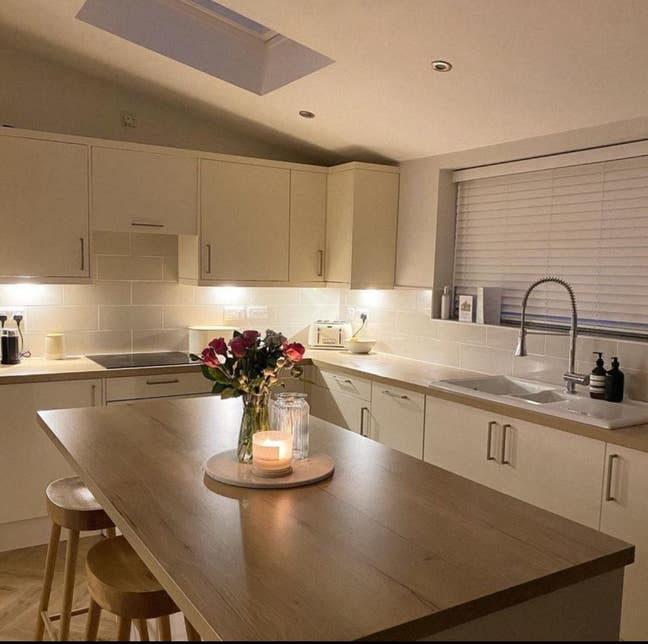 No min stay,  double room, 8 min walk from Parkway Main Photo