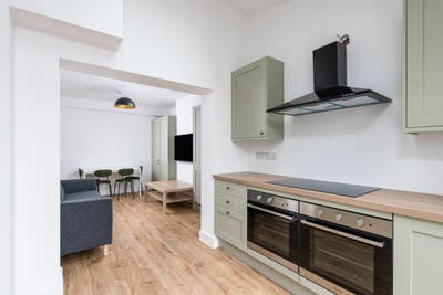 NEWLY Refurbished, High spec quiet house share   Main Photo