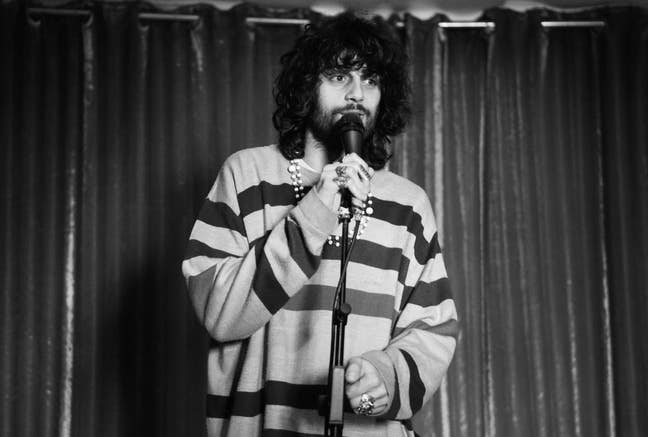 Looking for friendly housemates! Main Photo