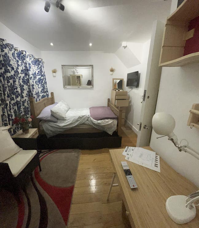 Spacious Furnished Double Room £1100 bills inc. Main Photo