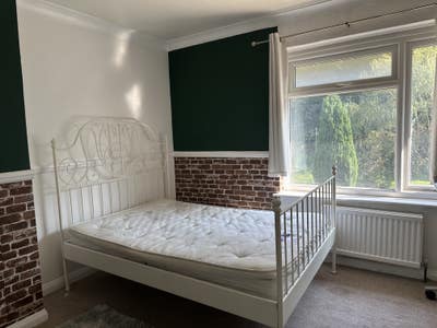 Double Room available In a friendly Shared House Main Photo