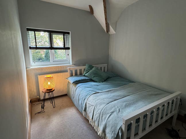 Double Room in modern 2 Bed House Main Photo