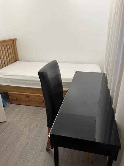 Single Room in a Detached House Main Photo