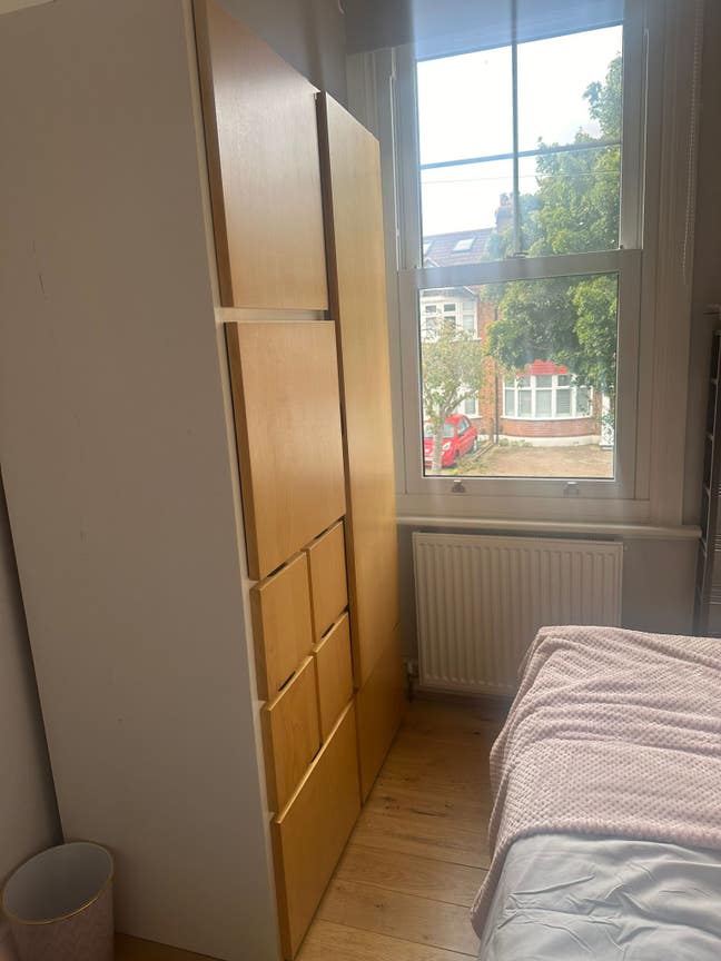 Single Room available  Main Photo