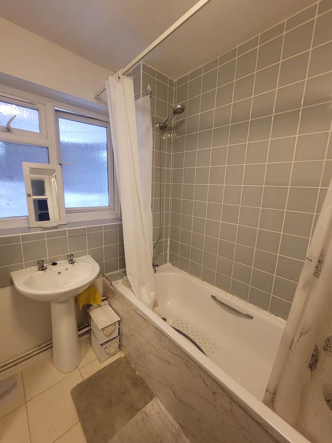 1 big room available in flat Brixton Main Photo