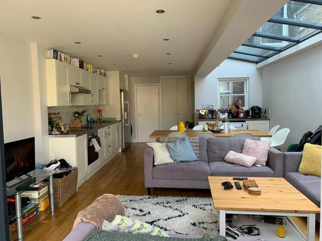 Two rooms to rent in Friendly Peckham House Main Photo