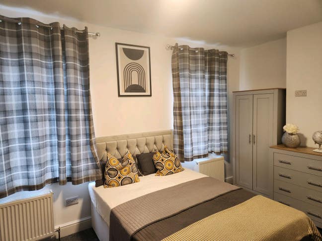 Newly Refurbished Professional Living  Main Photo