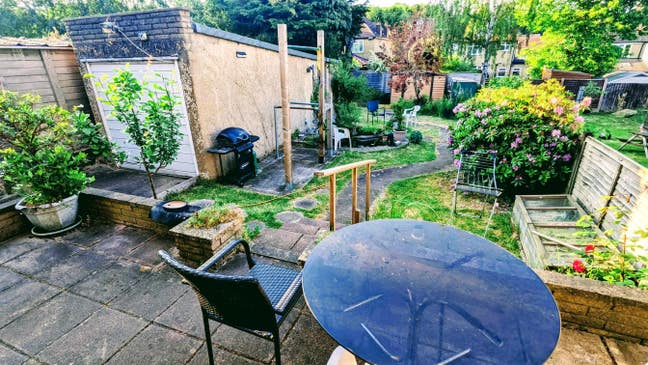 Room for rent Main Photo