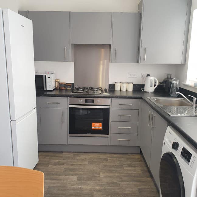 Room for Short Term, (Female Only!) Main Photo
