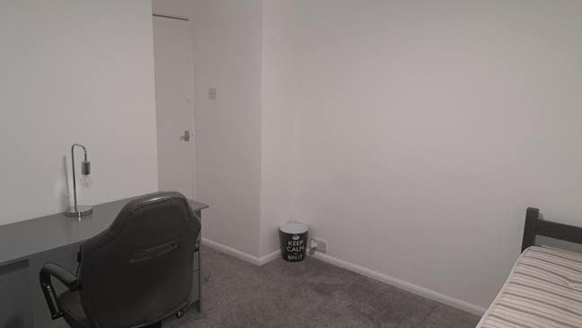 Double room  in a house o rent either weekl Main Photo