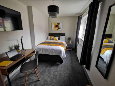 🏡 Two Double Rooms | Small 4-Person House Share Main Photo