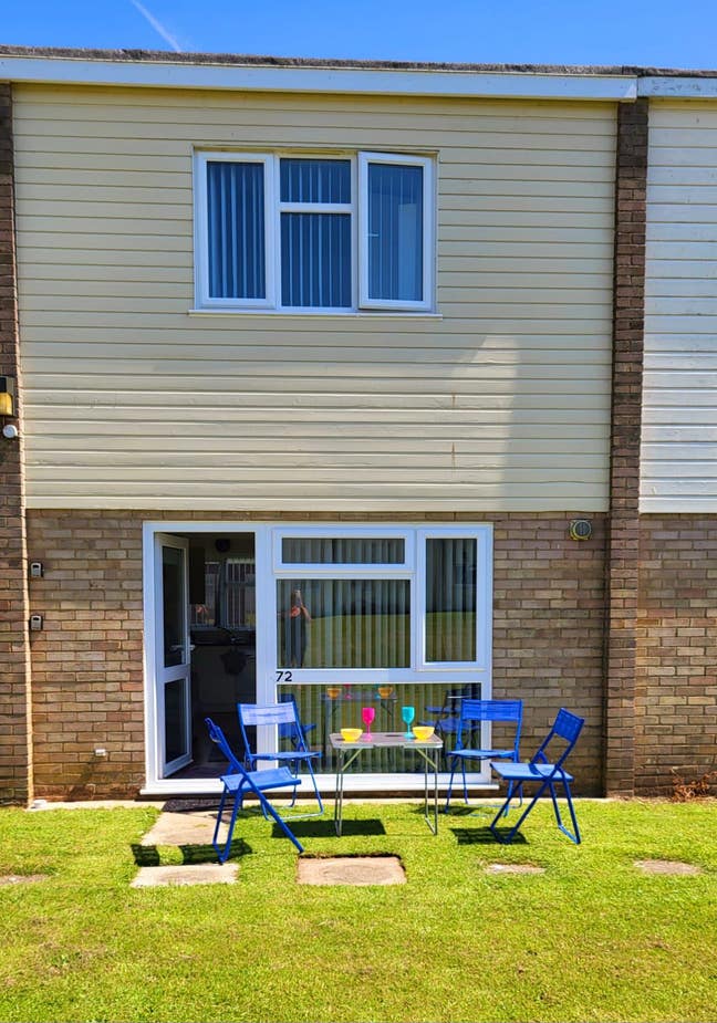 2 bed house  Main Photo