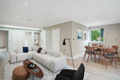 Newly refurbished 3 bedroom luxury flat Main Photo