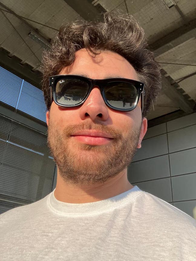 I am a male aged 30. Looking for a room for m... Main Photo