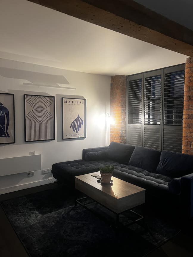 Large double room in Mcr City Centre Apartment  Main Photo