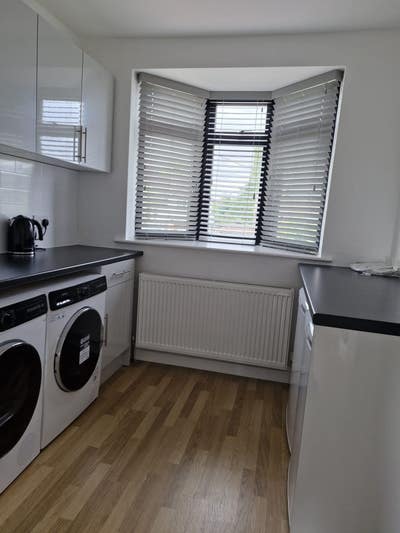 En suite double room to rent in Borehamwood Main Photo