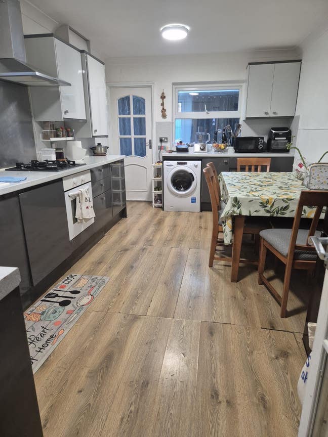 Spacious Double Room  Main Photo