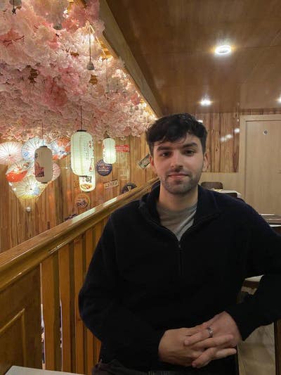 Looking for a room or buddy up Main Photo