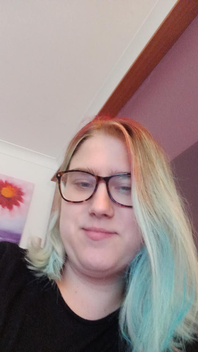 I am a female aged 23. I am looking for a dou... Main Photo