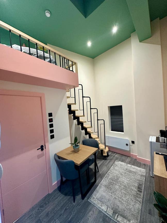 Modern en-suite to let in Islington with bills inc Main Photo