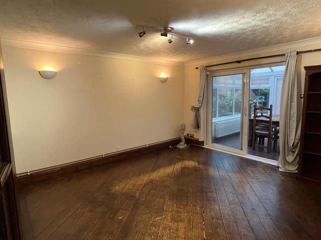 Short Let Only - 2 Bed 1 Bath Canada Water  Main Photo