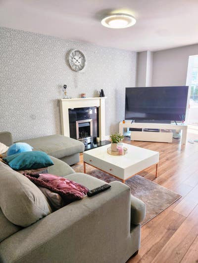 Large Master bedroom with En-suite Main Photo