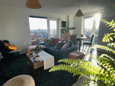 Ensuite double room in a modern flat in Greenwhich Main Photo