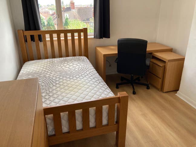 Cat friendly home 2 Mins to University bill inc. Main Photo
