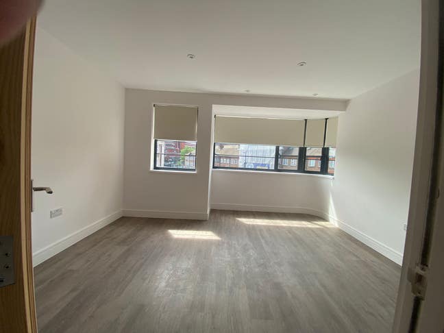 Stunning 2 bedroom flat - Wood Green Main Photo