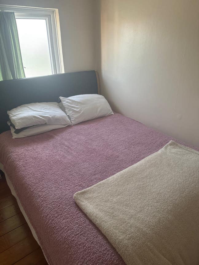 Cosy double room available in sheerness Main Photo