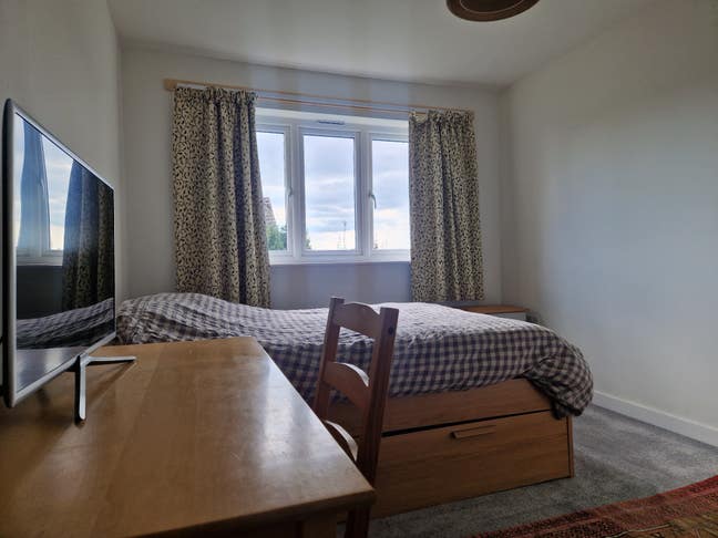 Double, furnished en-suite  Main Photo