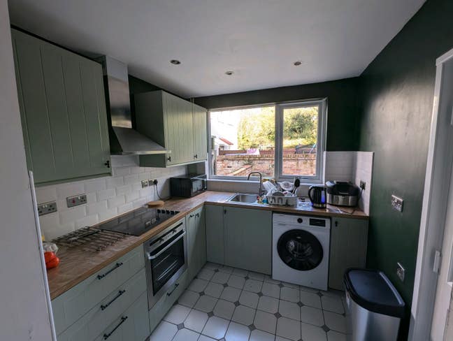Double rooms available in NG7  Main Photo