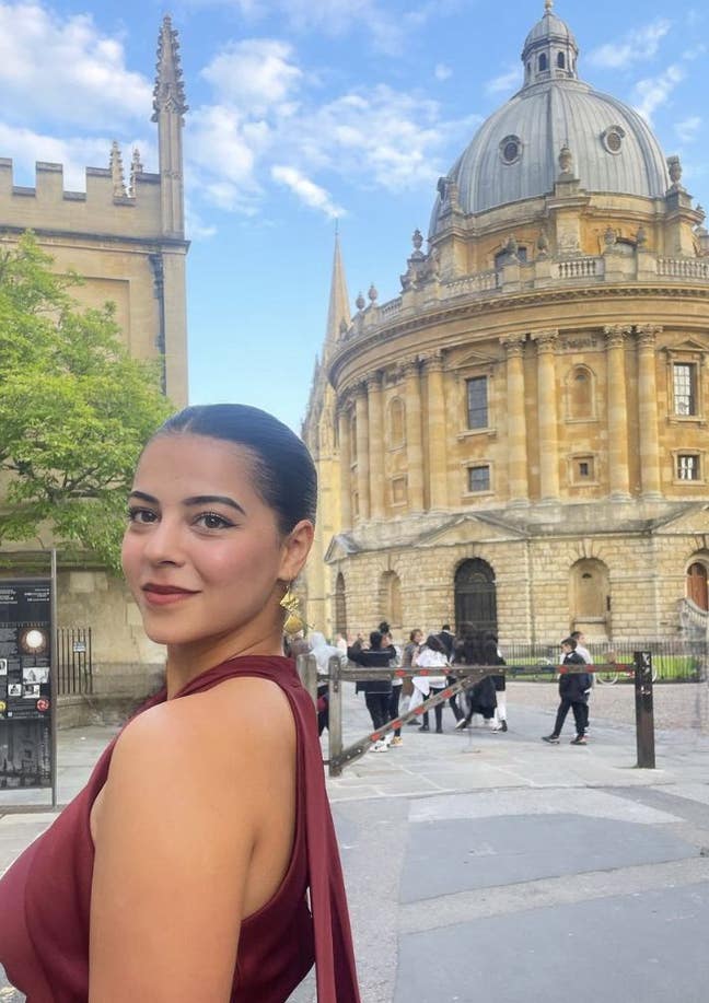 Young professional (F) looking for a room! Main Photo