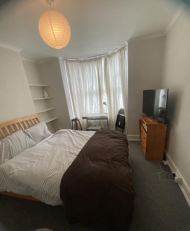 Cccu Ukc Uca .All Bills Included. Tv in Each Room Main Photo